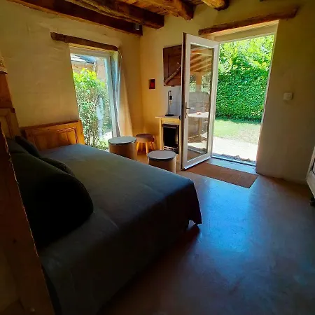 De Campagne Les Eydieux, Petits Dejeuners Inclus Pensjonat