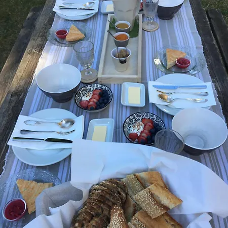 De Campagne Les Eydieux, Petits Dejeuners Inclus Pensjonat