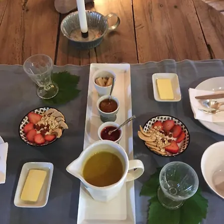 De Campagne Les Eydieux, Petits Dejeuners Inclus